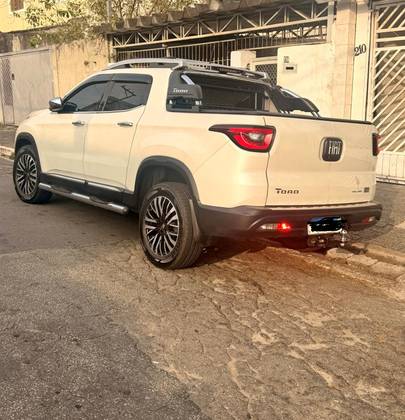 FIAT TORO 1.3 TURBO 270 FLEX VOLCANO AT6 FIAT TORO 1.3 TURBO 270 FLEX VOLCANO AT6